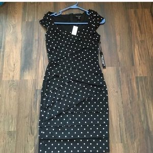 White House black market instantly slimming dress